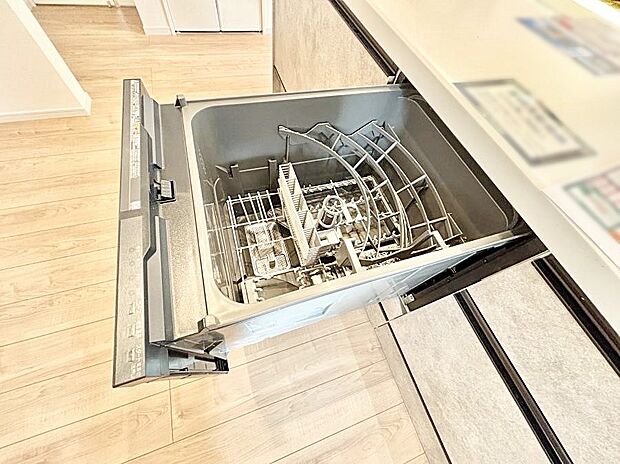 面倒なお片づけは食洗機にお任せ!家事の負担が減って、時間にも気持ちにもゆとりができます。