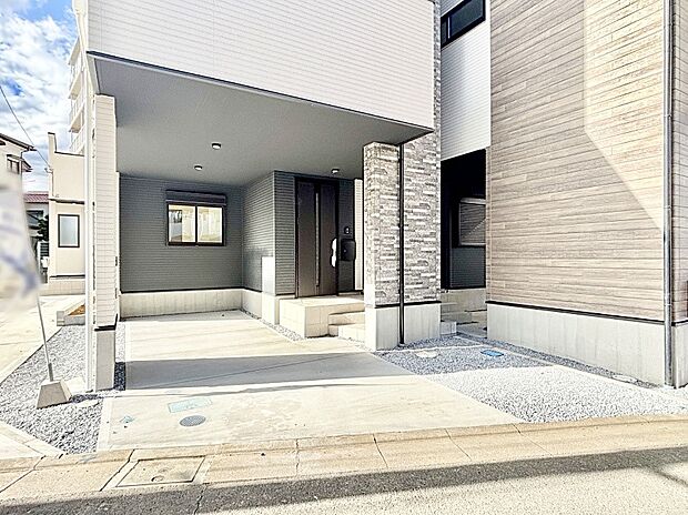 ビルトインタイプは大切なお車を傷や汚れから守ることができます。