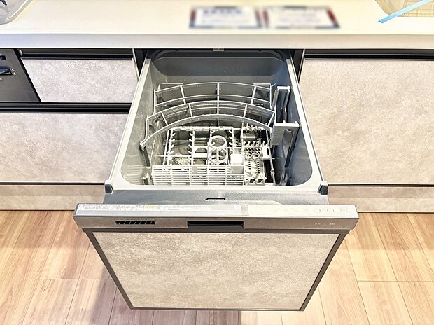 面倒なお片づけは食洗機にお任せ！家事の負担が減って、時間にも気持ちにもゆとりができます。