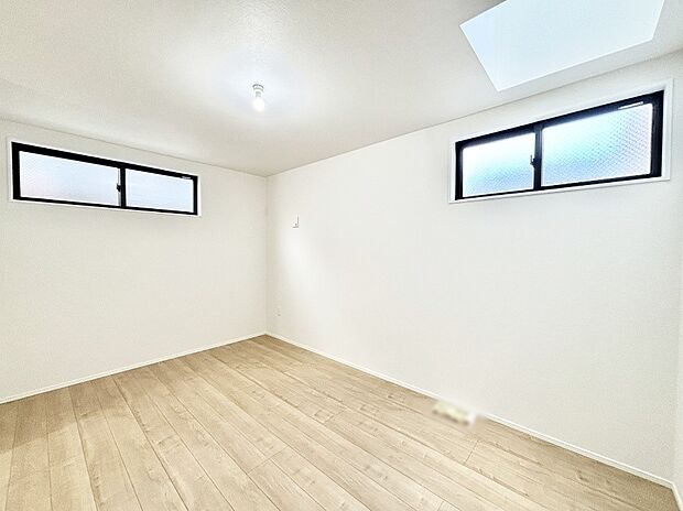 子ども部屋にぴったりの明るい空間。