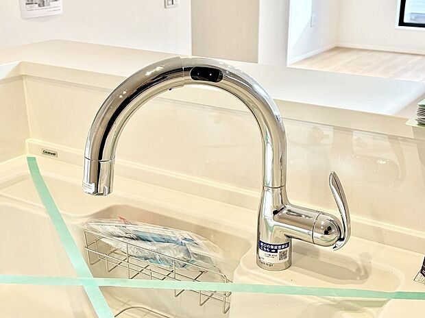 浄水器一体型のキッチンで洗い物用・料理用と切り替え簡単!
