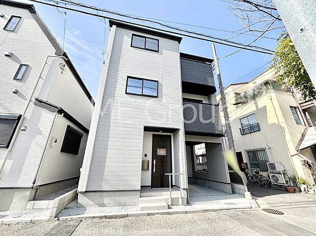 たっぷりの陽光と心地よい風が舞い込む住まい 