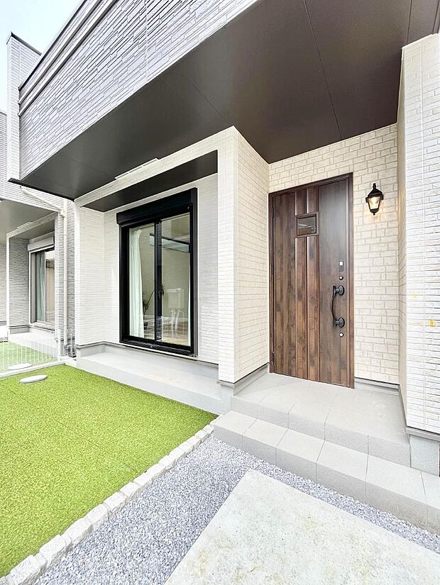 いつも気持ち良くご家族を迎えられる玄関