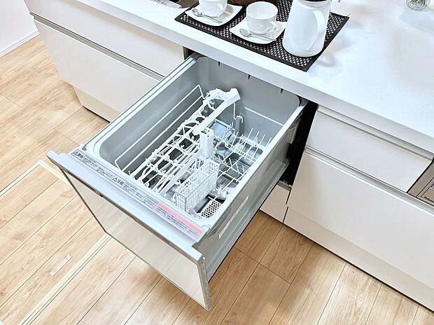 面倒なお片づけは食洗機にお任せ!家事の負担が減って、時間にも気持ちにもゆとりができます。