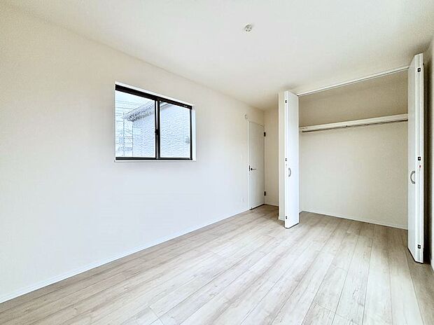 爽やかな日差しがお部屋全体を優しく包み込んでくれます