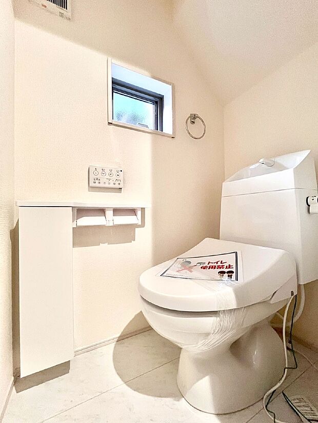 トイレは安心の2箇所!朝のバタバタも一安心です。