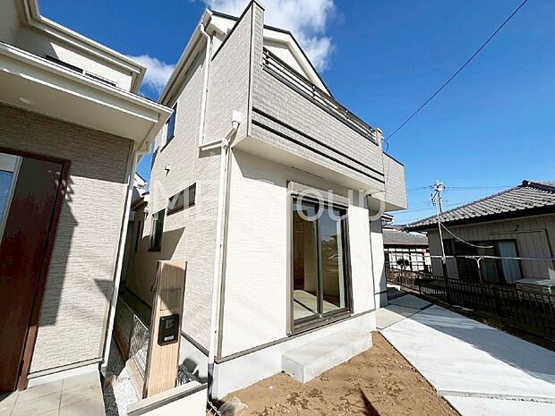 溢れる陽光でご家族の笑顔も輝く