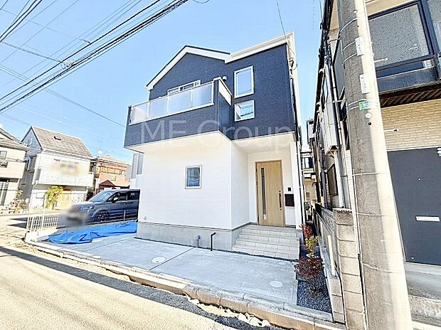 洗練された外観、上質な住空間が広がる室内は永く安心して過ごせる住居です。