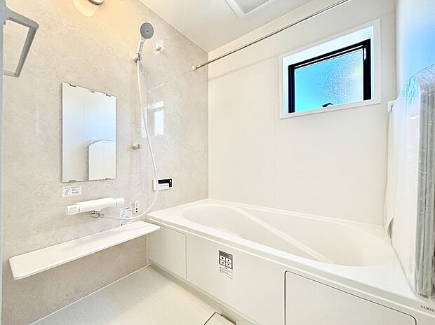 一日の疲れを癒やす大切なバスタイム。ゆっくりとお風呂を楽しんで疲れをとりたいですね！  