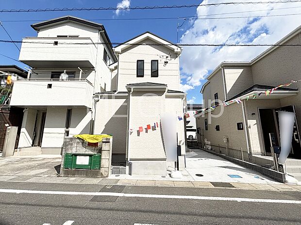 溢れる陽光でご家族の笑顔も輝く