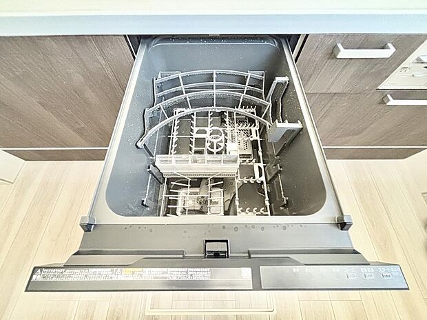 面倒なお片づけは食洗機にお任せ!家事の負担が減って、時間にも気持ちにもゆとりができます。