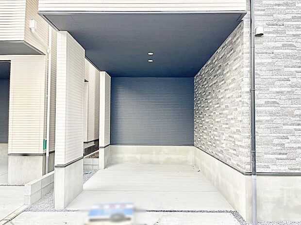 ビルトインタイプは大切なお車を傷や汚れから守ることができます。