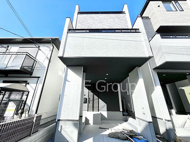 洗練された外観、上質な住空間が広がる室内は永く安心して過ごせる住居です。 