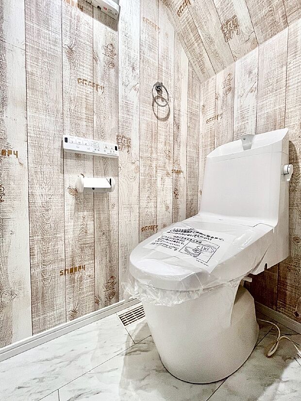 トイレは1階と2階それぞれに配置されていてとても便利です。 