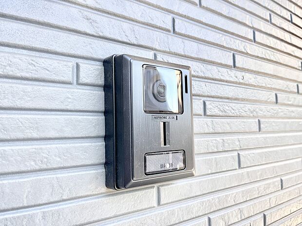 ＴＶモニター付インターホンでセキュリティ面にも配慮。