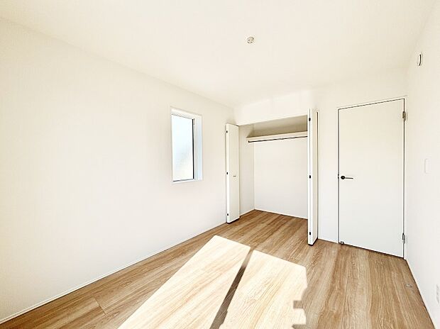 収納が充実しているので居住スペースを広々使えます