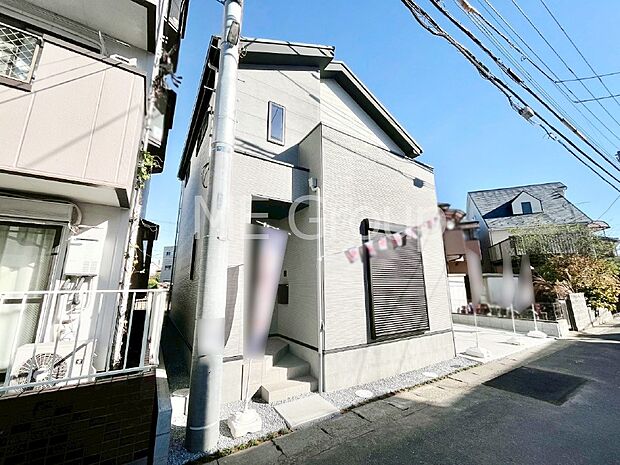 溢れる陽光でご家族の笑顔も輝く