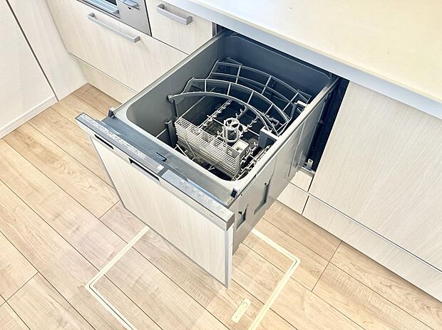 面倒なお片づけは食洗機にお任せ!家事の負担が減って、時間にも気持ちにもゆとりができます。