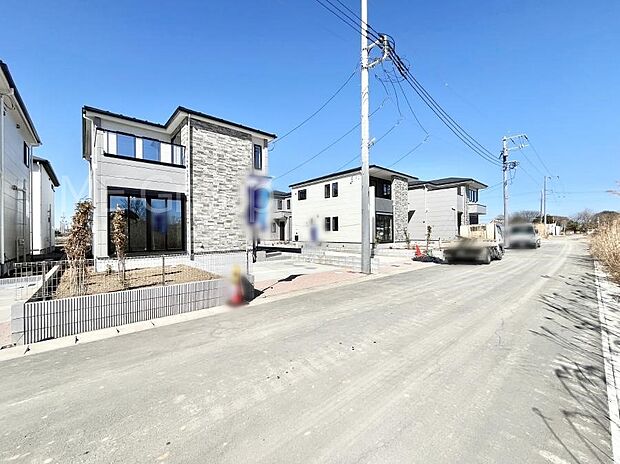 見通しの良さとともに、街並みに開放感を与えてくれます。