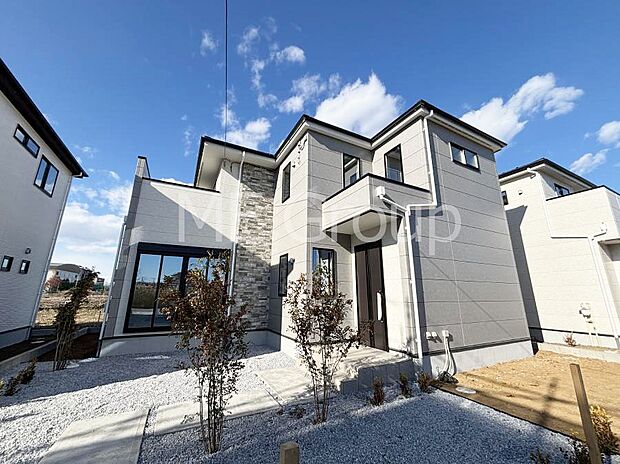 溢れる陽光でご家族の笑顔も輝く