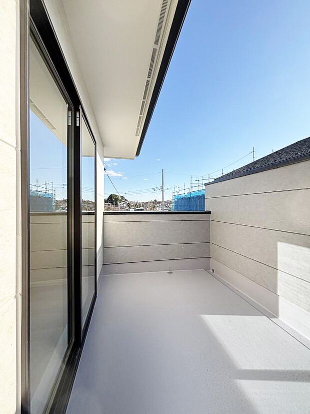 開放感あるルーフバルコニー