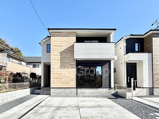 洗練された外観、上質な住空間が広がる室内は永く安心して過ごせる住居です。