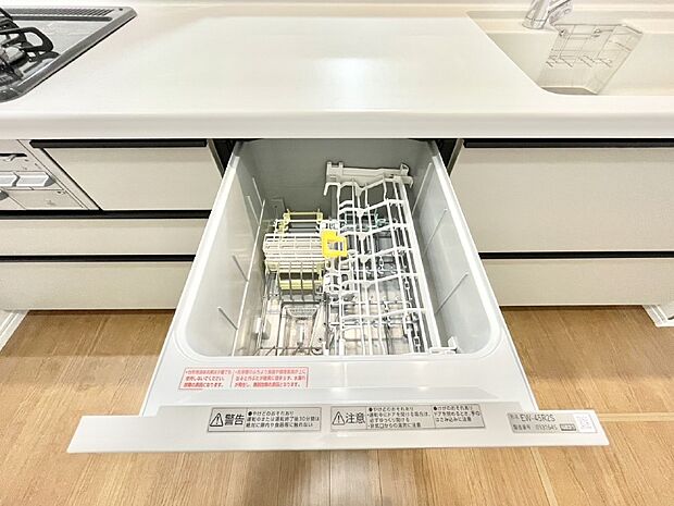 面倒なお片づけは食洗機にお任せ！家事の負担が減って、時間にも気持ちにもゆとりができます。