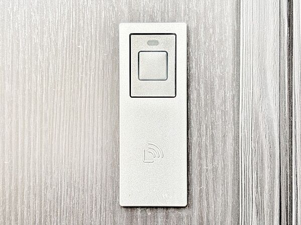スマートに開錠できる電子キー