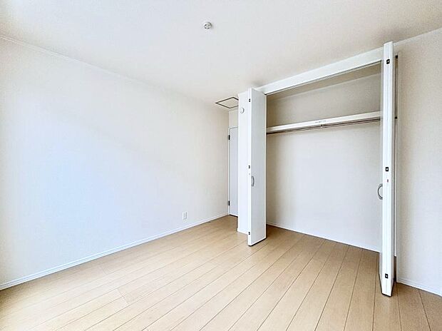 収納が充実しているので居住スペースを広々使えます