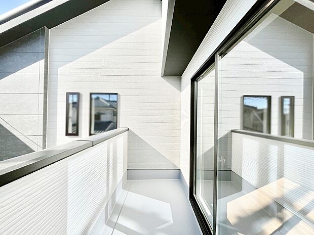 日当たり良好!お天気の良い日は洗濯物が早く乾きそう