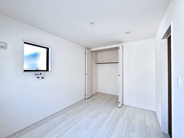 収納が充実しているので、居住スペースを広く使えます。 