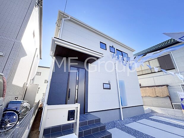 溢れる陽光でご家族の笑顔も輝く