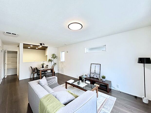 住む方の個性が引き出される、インテリアを考えるのが楽しみなリビングです！ 