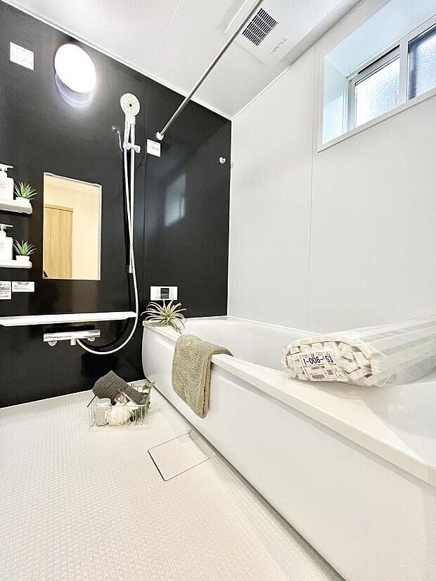 一日の疲れを癒やす大切なバスタイム。ゆっくりとお風呂を楽しんで疲れをとりたいですね!