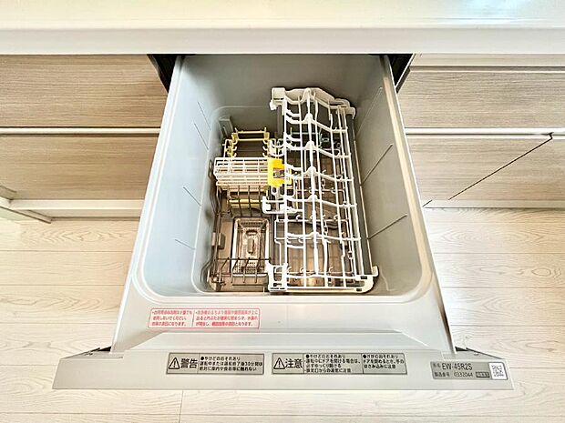 面倒なお片づけは食洗機にお任せ！家事の負担が減って、時間にも気持ちにもゆとりができます。