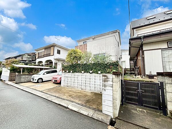 溢れる陽光でご家族の笑顔も輝く