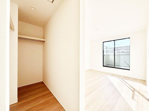 収納が充実しているので居住スペースを広々使えます