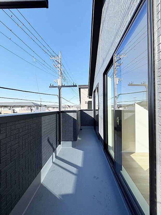風通しの良いバルコニー