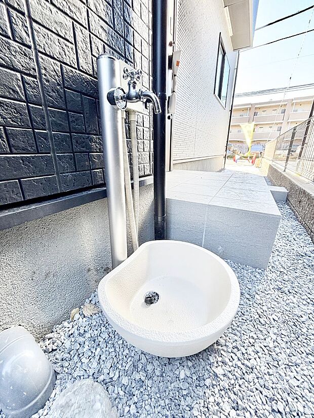 ガーデニングやお掃除に便利な外水栓