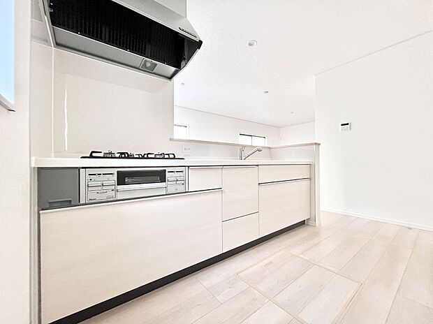 料理をしながらでもご家族との会話を楽しめる対面キッチン