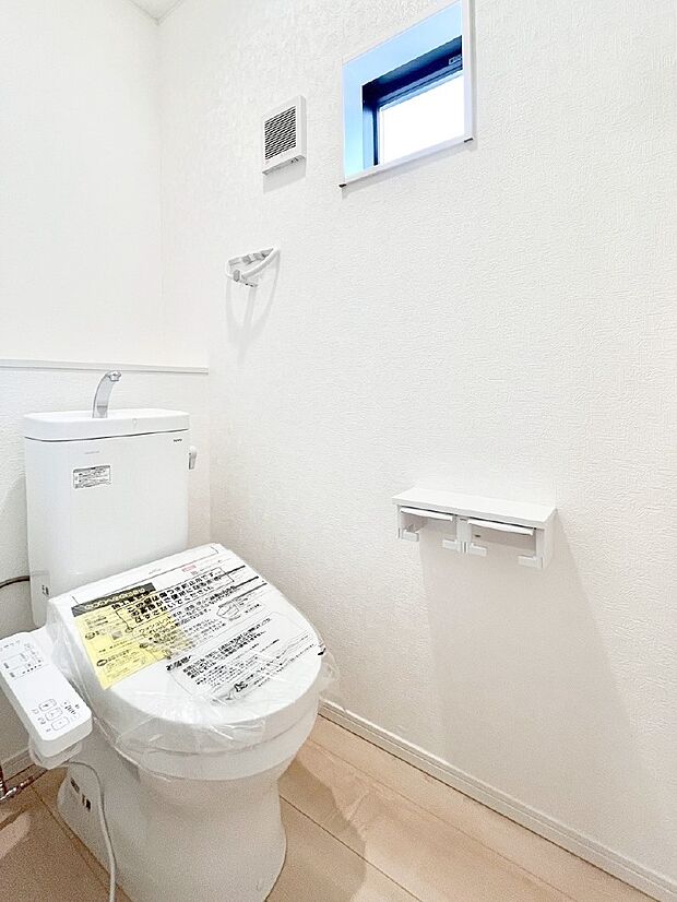 トイレは安心の2箇所！朝のバタバタも一安心です。 