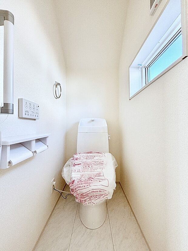 トイレは温水洗浄機能付き