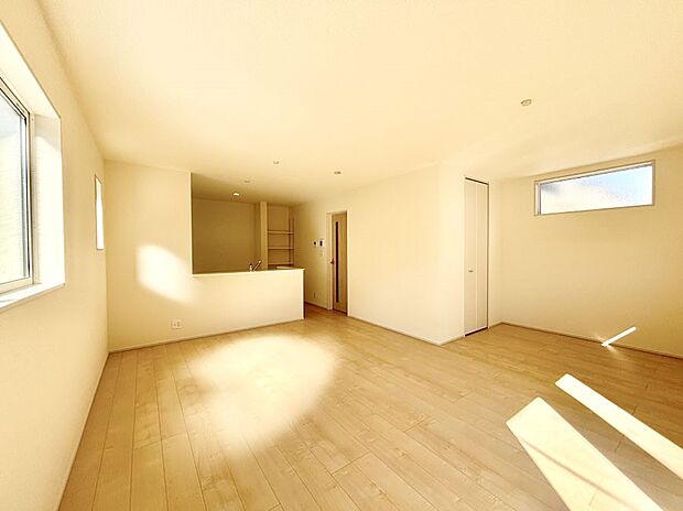 落ち着いた雰囲気のＬＤＫは家族みんなの快適空間  