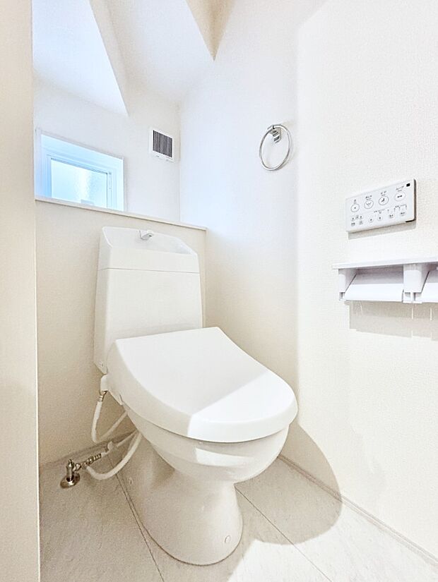 トイレは1階と2階それぞれに配置されていてとても便利です。
