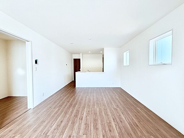 家族の笑顔が自然と生まれてくる、そんな雰囲気のダイニングに仕上がっています 