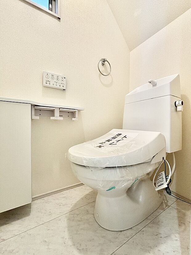 トイレは安心の2箇所!朝のバタバタも一安心です。