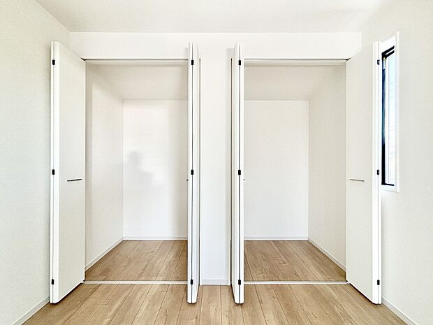 たっぷりの収納スペースで快適に暮らせそう