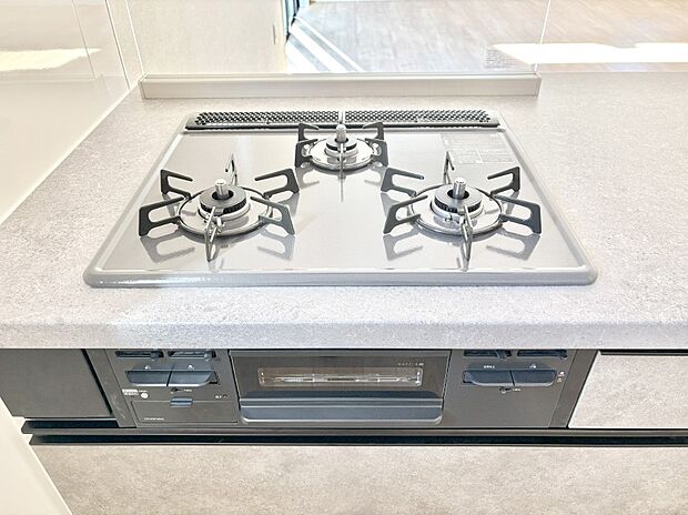 三口ガスコンロでお料理が一気にはかどりそう。