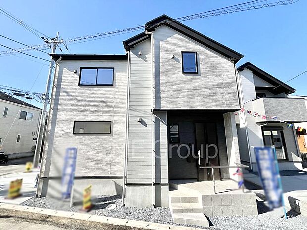 溢れる陽光でご家族の笑顔も輝く