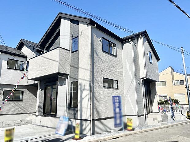 たっぷりの陽光と心地よい風が舞い込む住まい